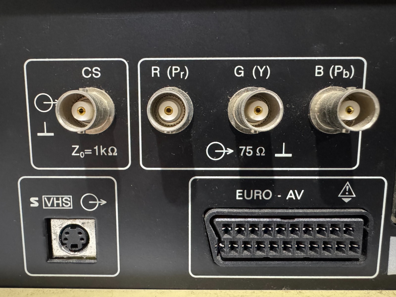 Promax GV-698+ PAL/NTSC/SECAM TV Pattern Generator