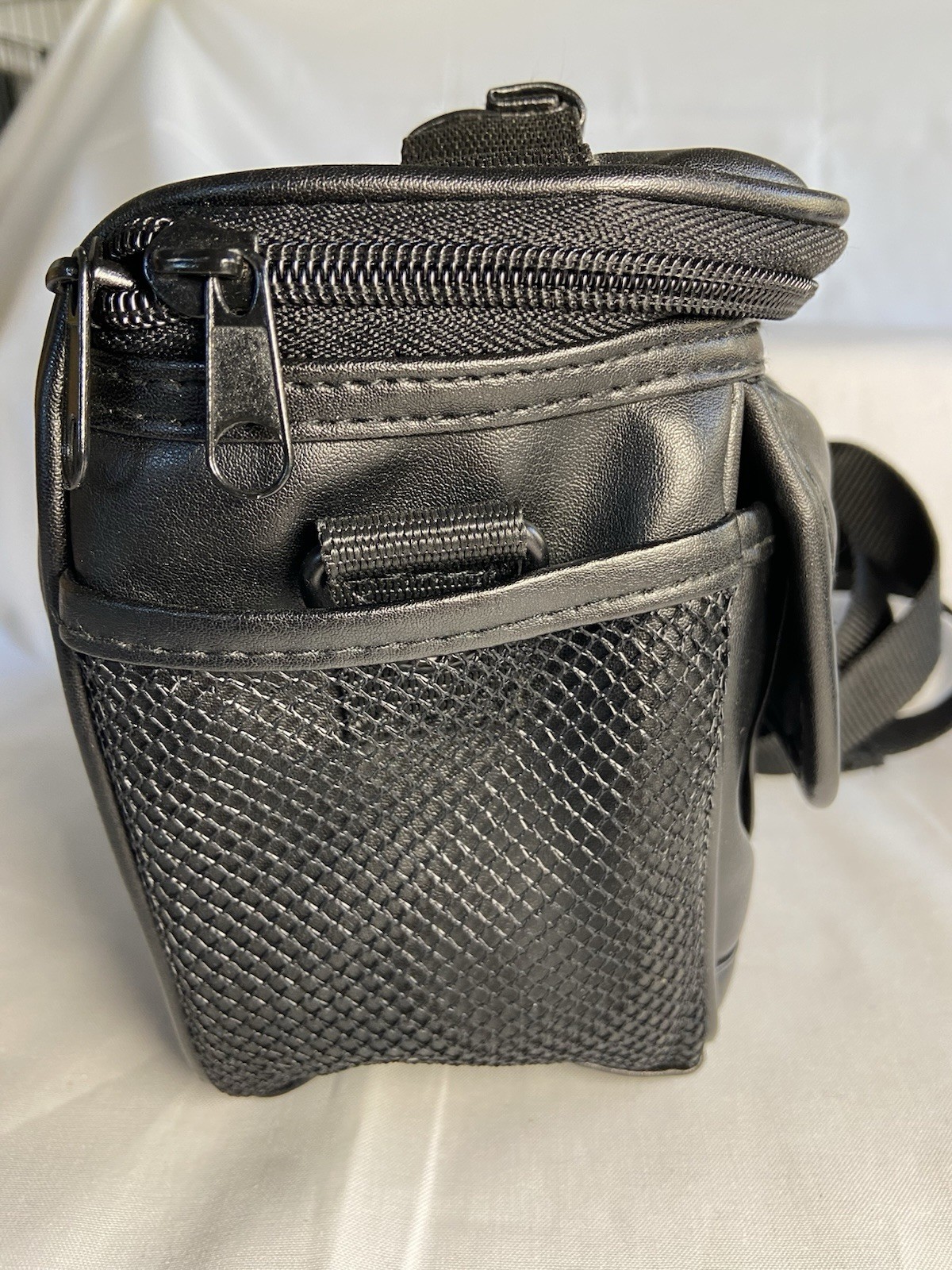 Icon C Black Synthetic Leather Camera Bag Padded Strap Compartments