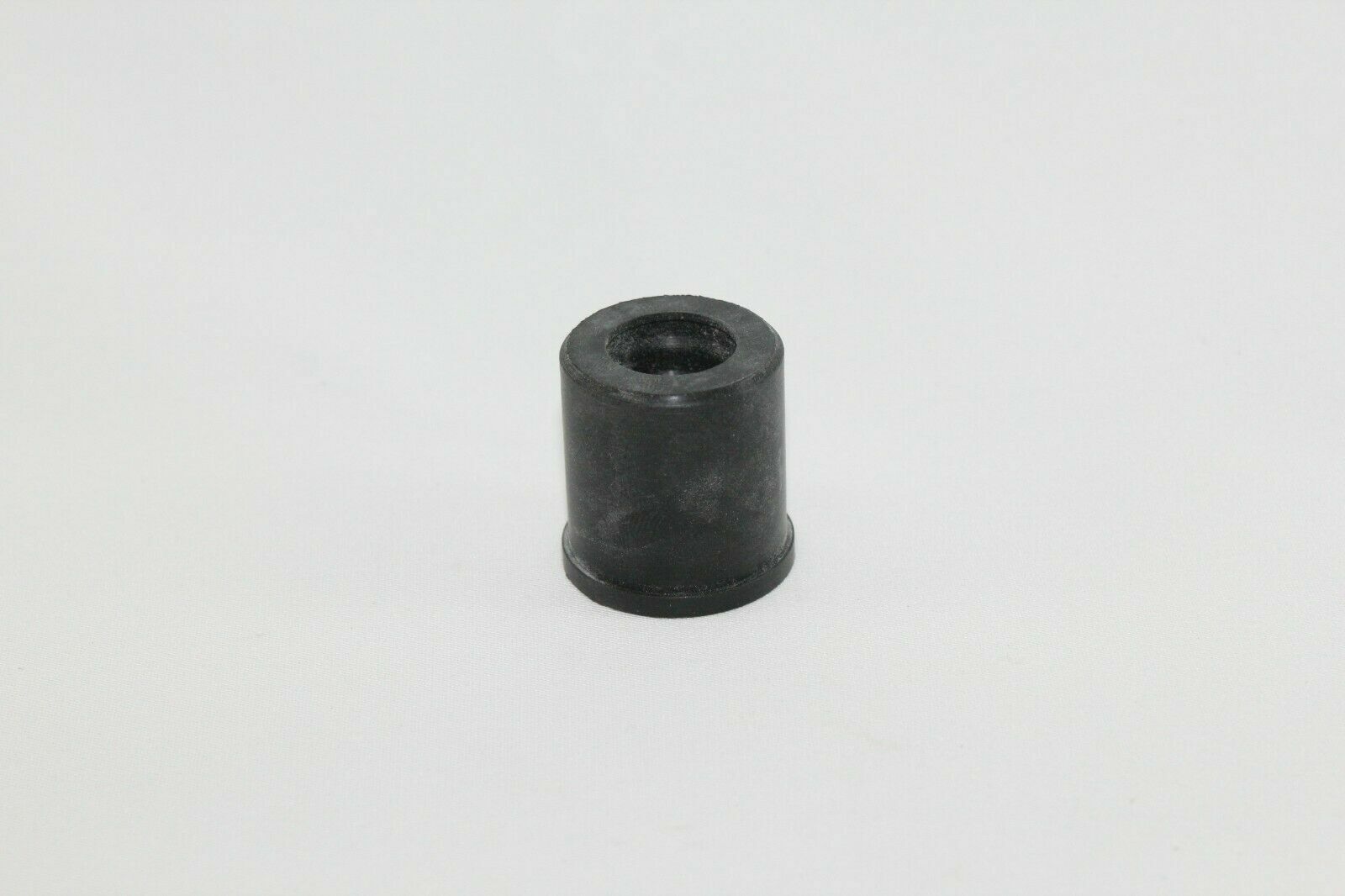 Kubota Bushing Bush Post 37410-41340 L4060 L4200 L4240 L4310 L45 L4620 L4630
