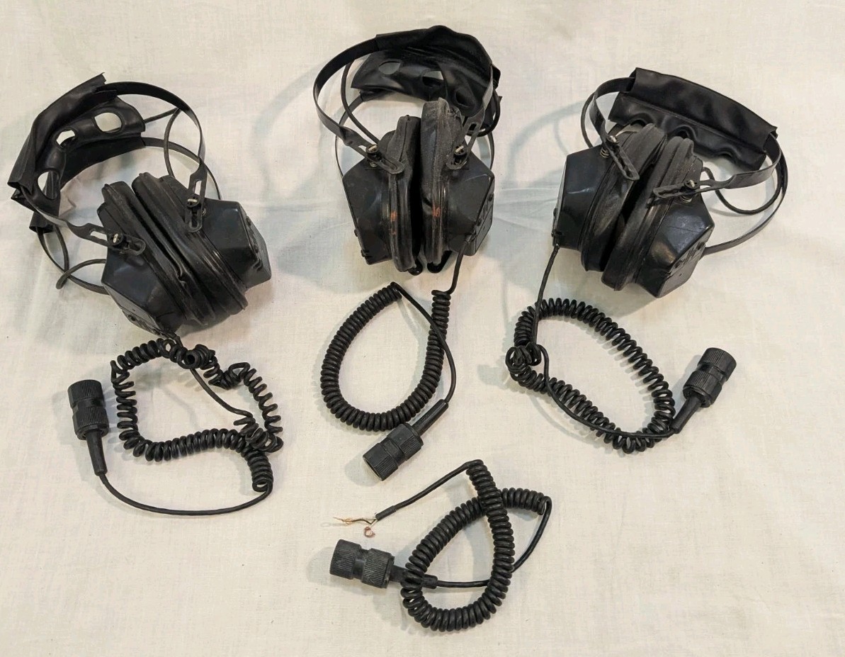 Lot Of 3 SONETRONICS H-251/U VINTAGE HEADPHONES/HEADSET 10467B Untested
