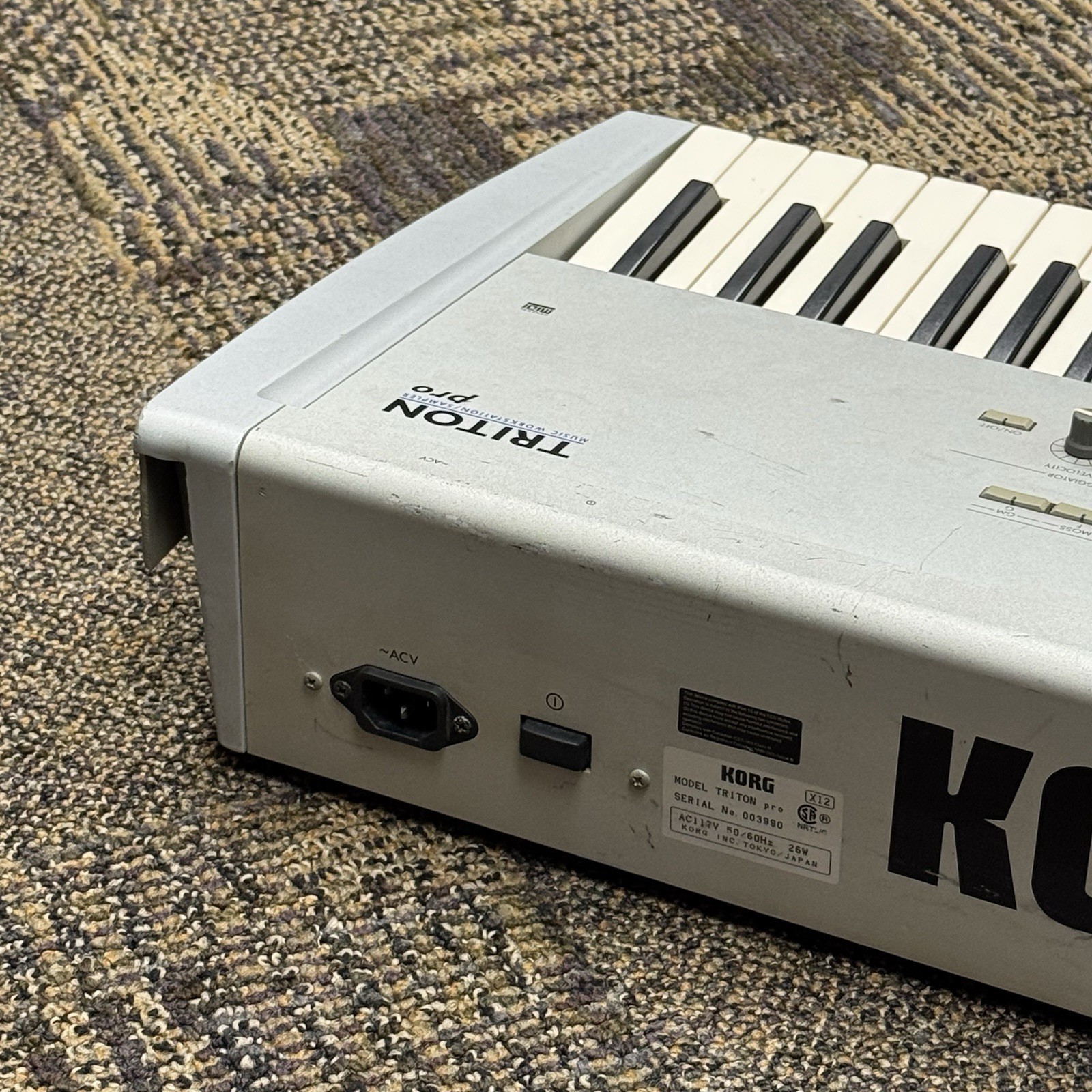 KORG TRITON Pro Synthesizer Keyboard Music Workstation Sampler
