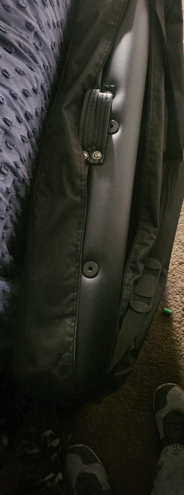 Portable 31” Massage Table Carrying Case - 5 Storage Pockets & Adjustable Strap