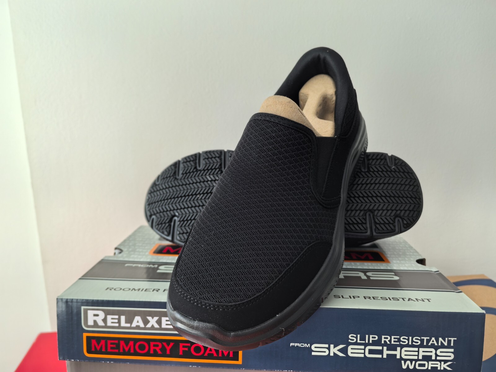New! New! Mens Skechers McAllen slip resistant Loafers Shoes - 12