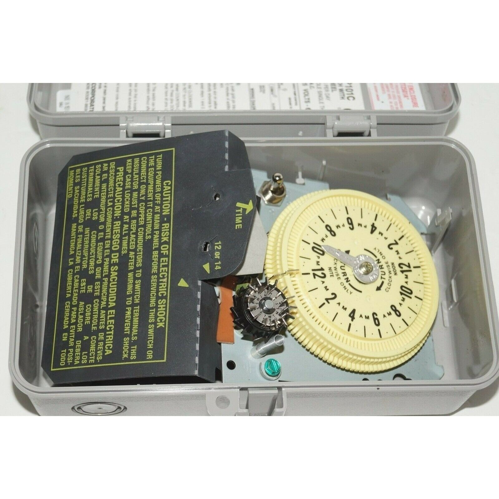Intermatic T8805P101C SPST 125-Volt Mechanical Cycle and Irrigation Timer