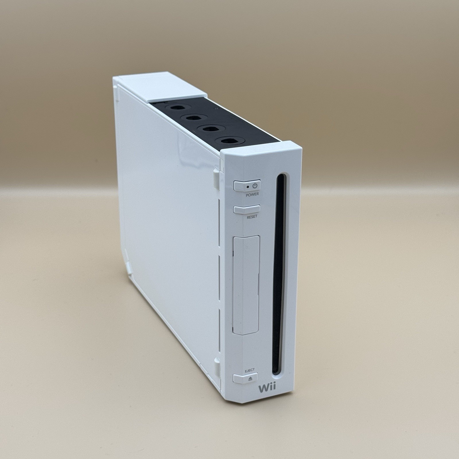 Nintendo Wii (RVL-101, White) w/ Controller, Nunchuck, Power, AV & Sensor