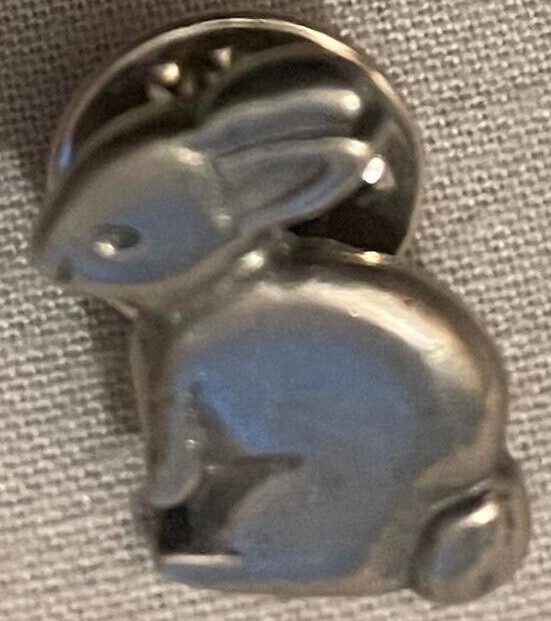 BUNNY RABBIT PIN, Small - Butterfly Clutch Pinback EASTER SPRING