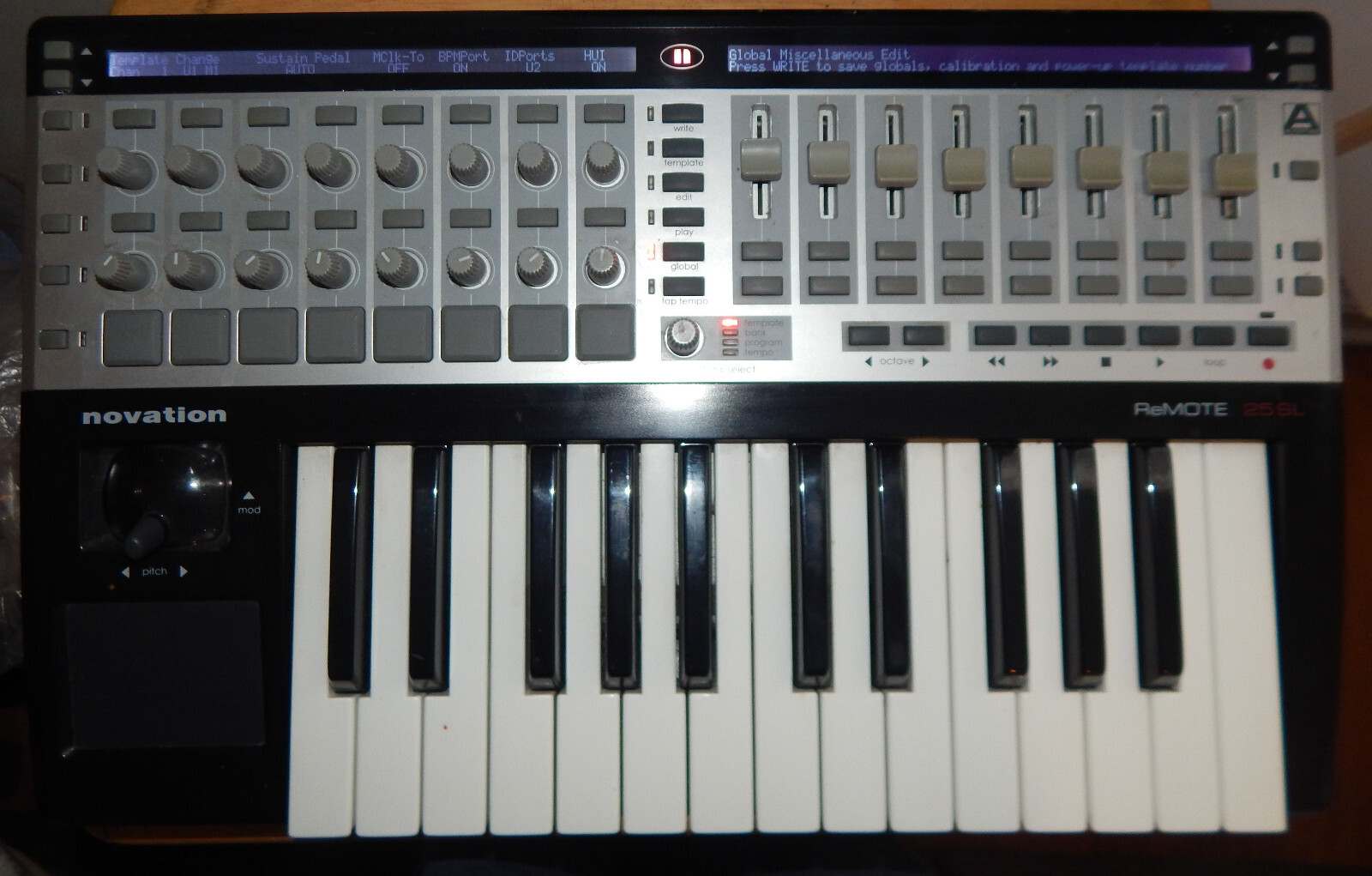 Novation ReMote SL World’s First Intelligent MIDI Controller Automap | Next‑Gen