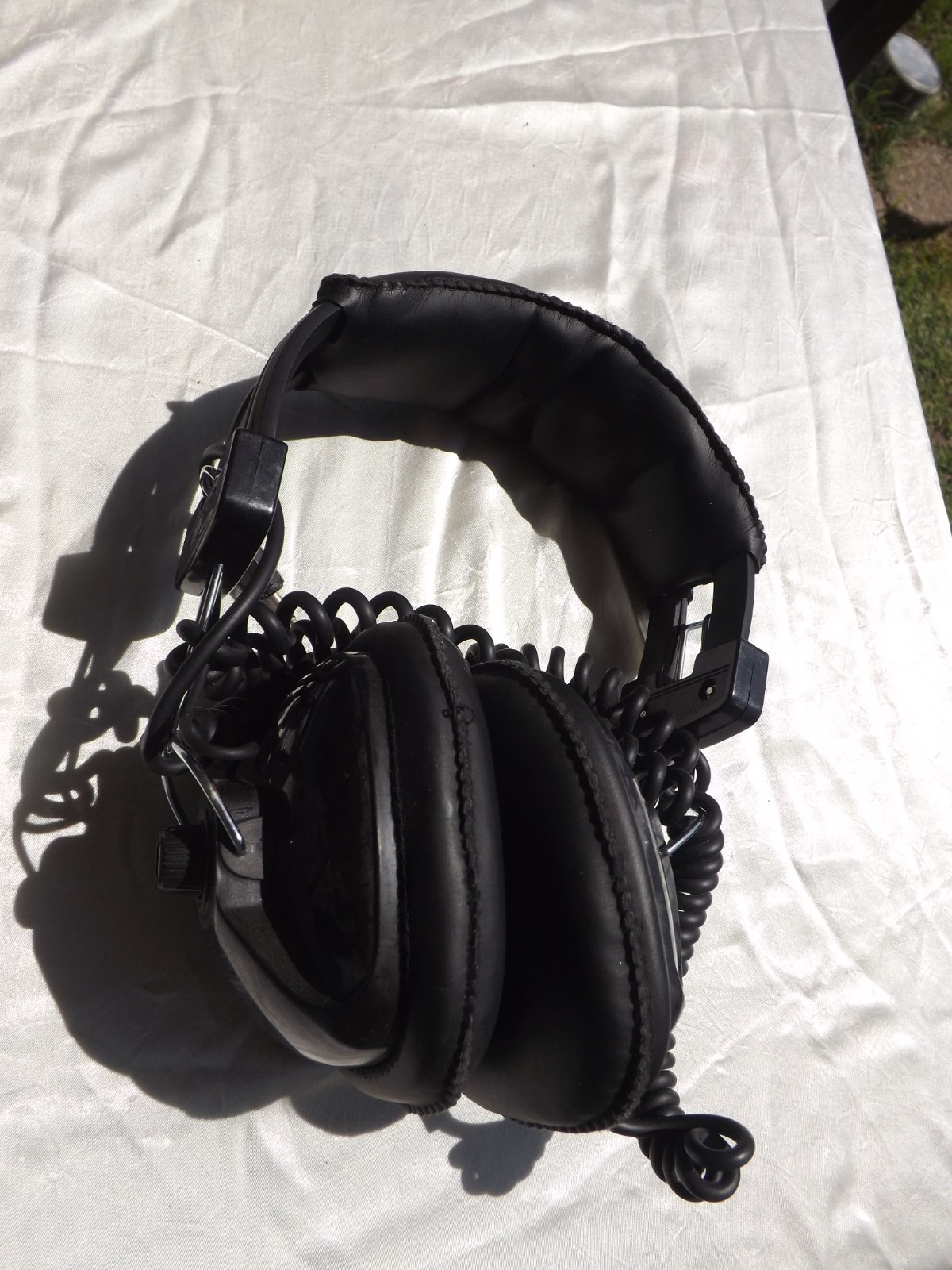 Labtec LT20 Vintage Stereo Headphones - TESTED