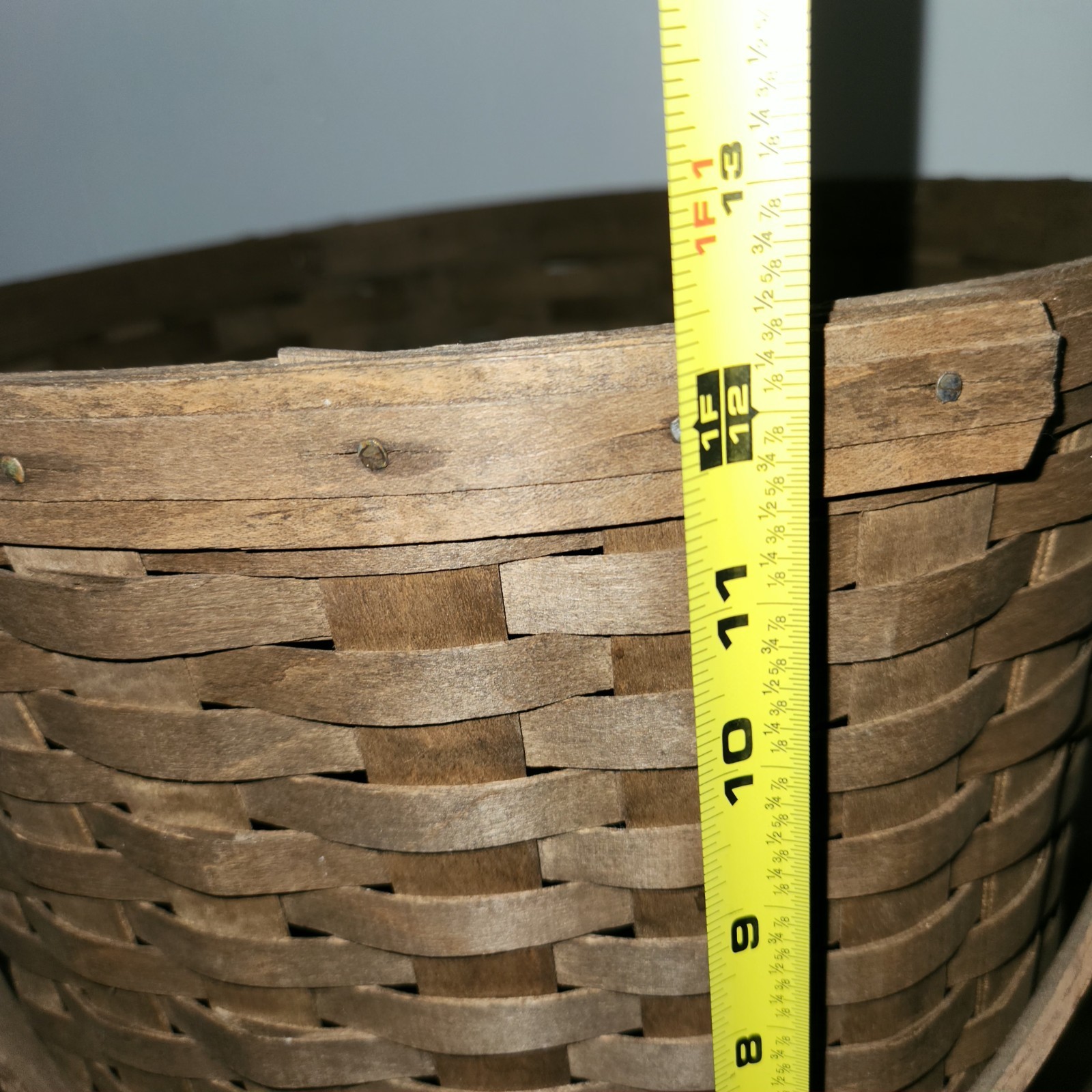 Vintage 1981 Longaberger Large Fruit (Apple) Basket with Swinging Handle