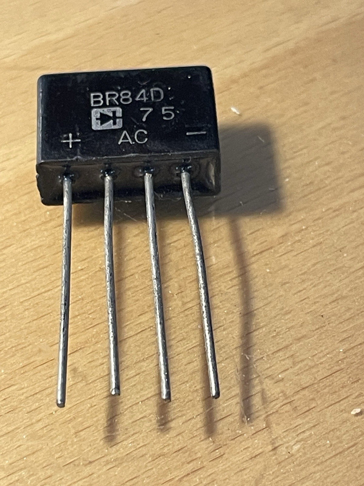 BR84D Bridge Rectifiers 400V 2A
