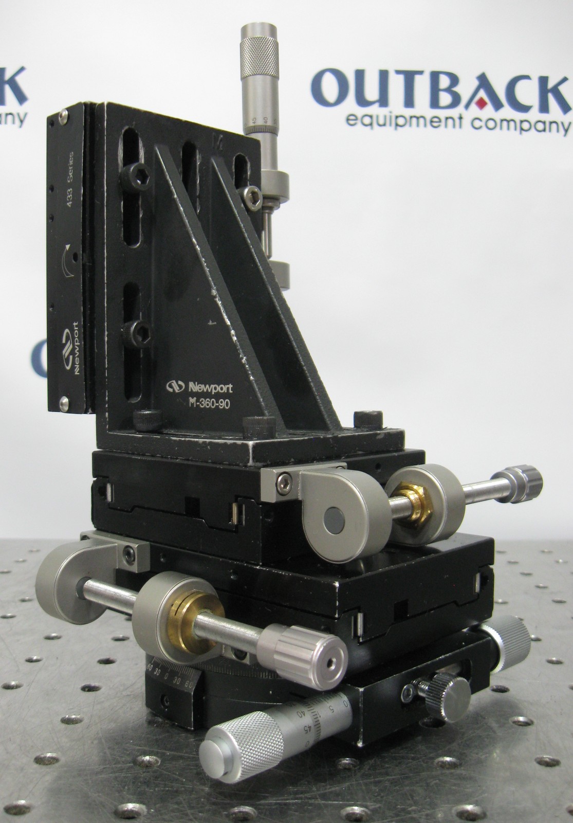 C202946 Newport 423/433 XYZ Micrometer Linear + Rotary Positioning Stage
