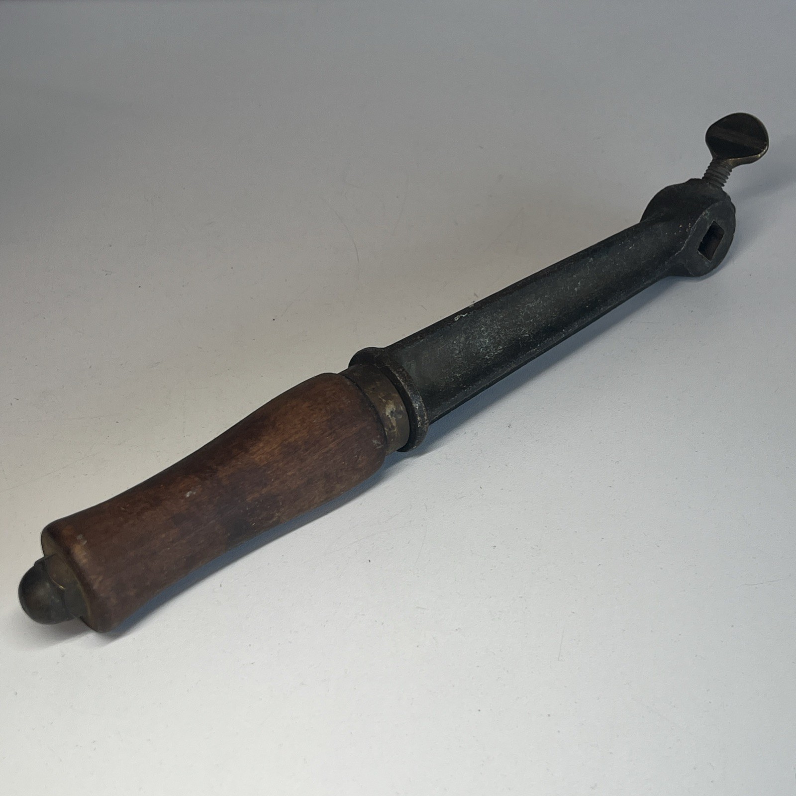 Bronze with Wood Handle 1/2" Square Drive Winch Handle