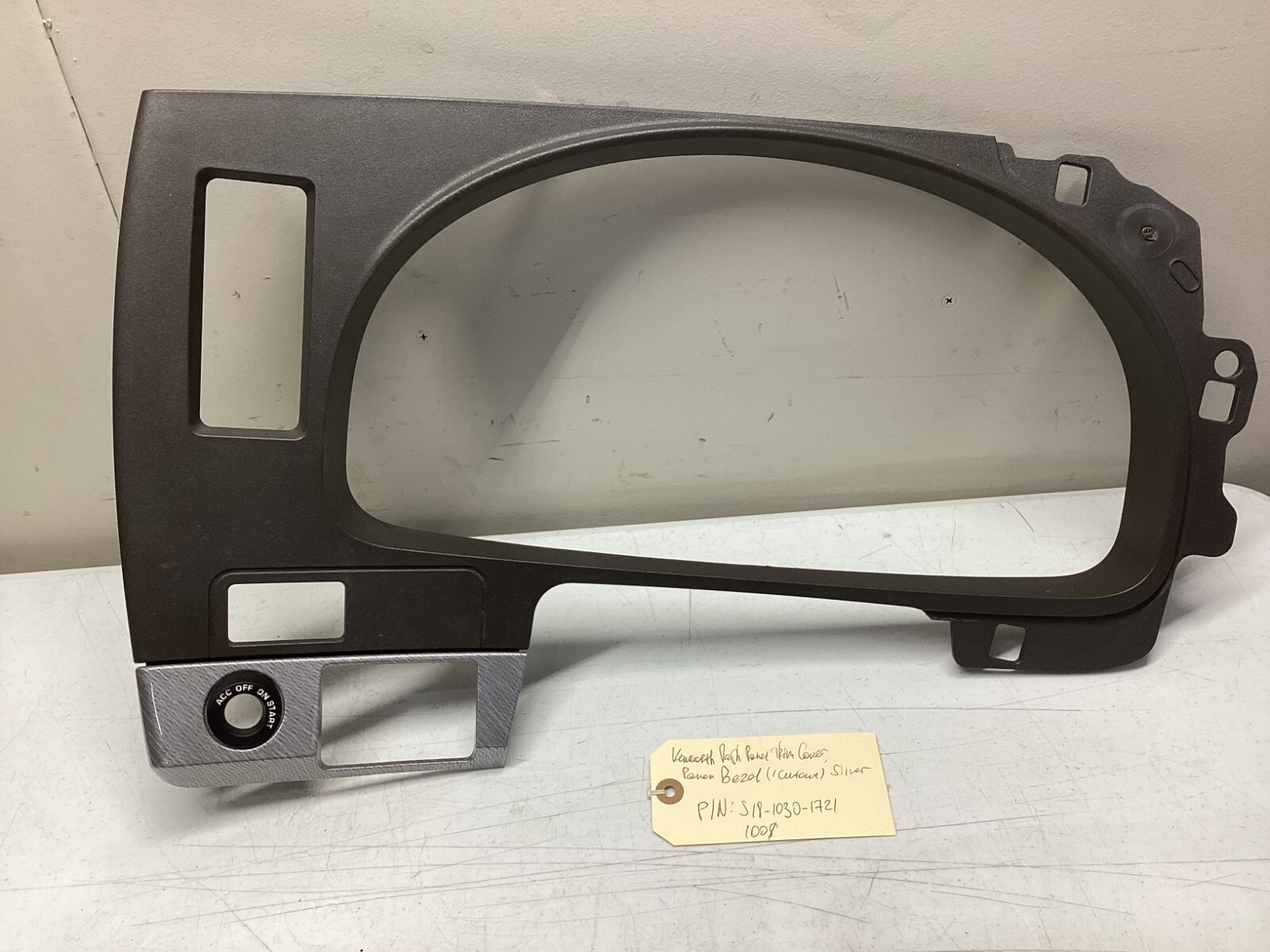 Kenworth Dash Panel Trim Cover, Panel Bezel (1 CUTOUT) SILVER, P/N: S18-1030-1