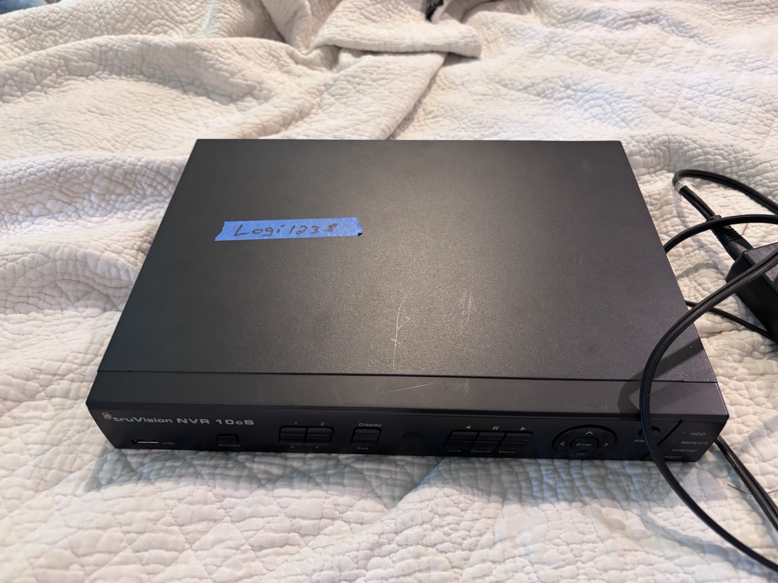 Interlogix TruVision NVR 10cs 4 Camera Security System Tvn-1004cs-1T