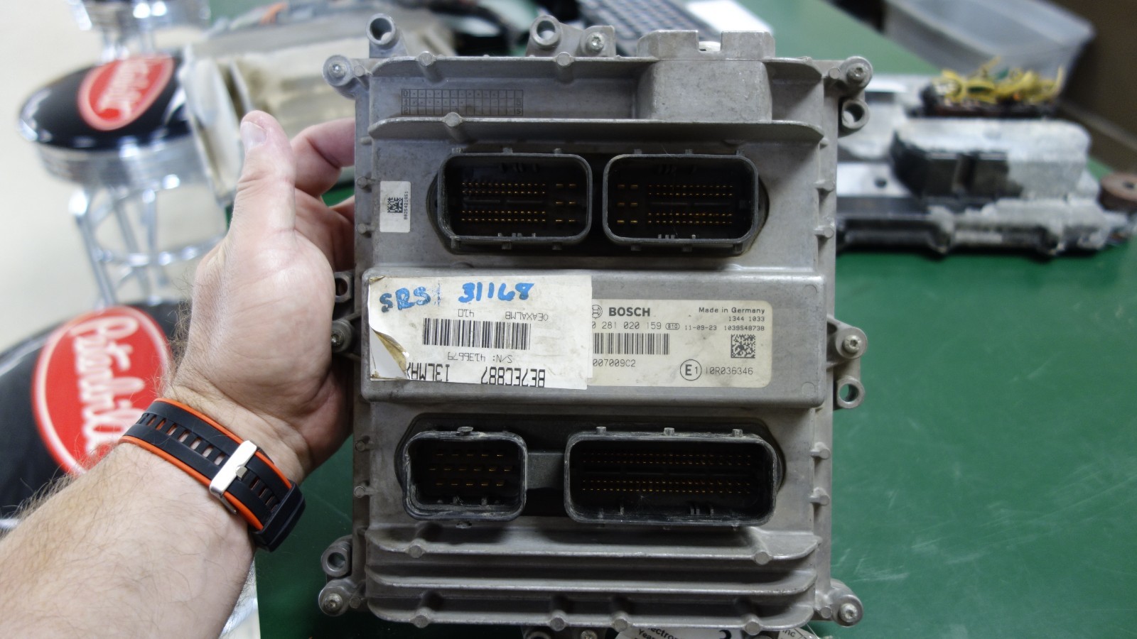 INTERNATIONAL : MAXFORCE 13 ECM Bosch 0281020159 10R036346
