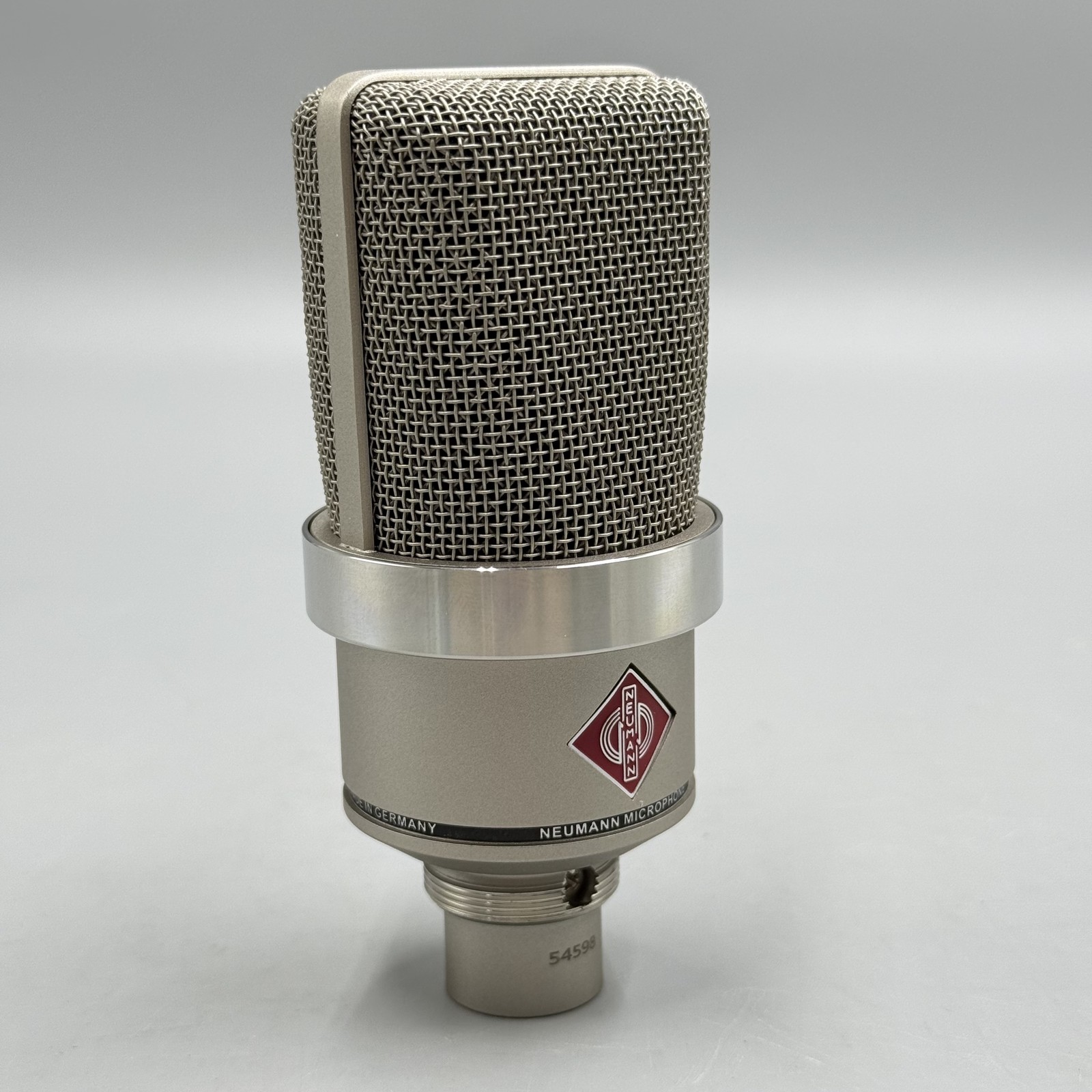 TLM 102 Neumann Large Diaphragm Condenser Microphone Studio Set Shockmount