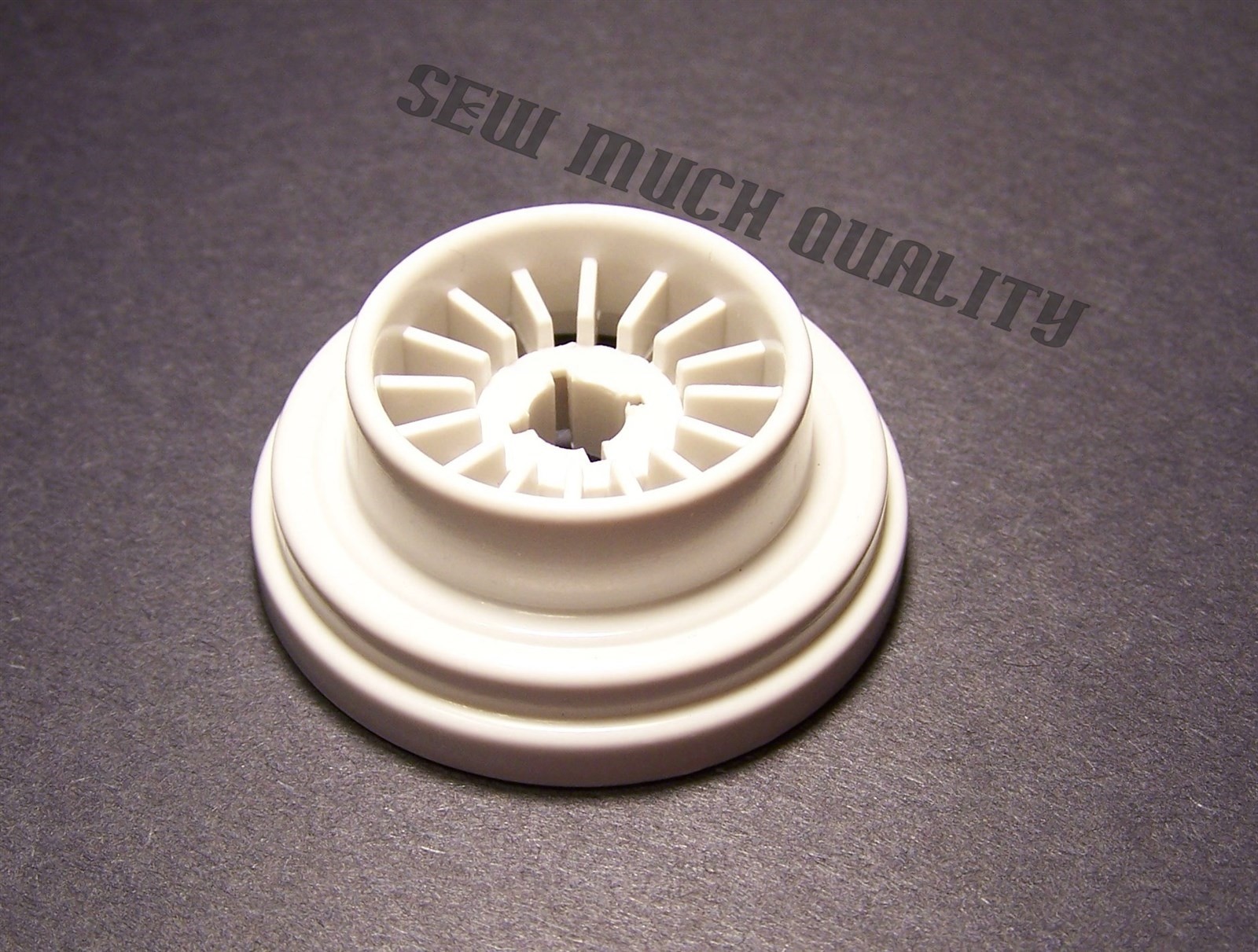 SPOOL CAP Large Singer 7005 7025 7028 7033 7035 7043 7200 7211 7212 8220 8280 +