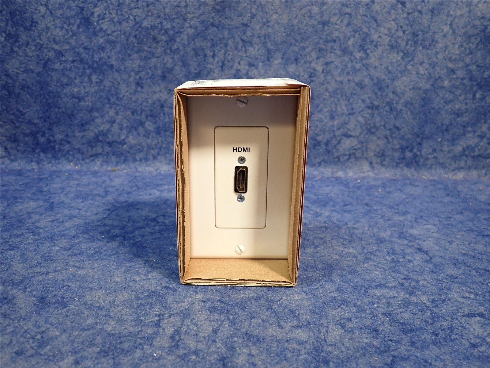 NEW Panel Crafters PCD-5850-P-W Decorator Style HDMI PassThru Wall Plate (BN488)