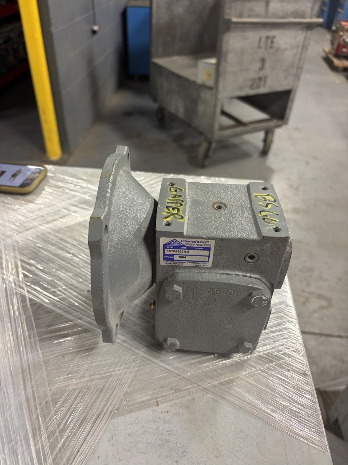 NEW NO BOX Cleveland 15TF564H-4 Speed Reducer