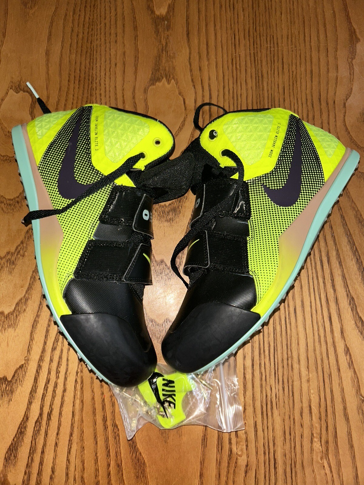 NIKE ZOOM MENS JAVELIN ELITE 3 TRACK AND FIELD SHOES SIZE 8.5  WITH SPIKES NWOB