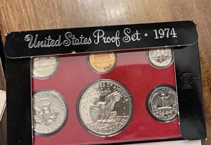 1974 United States Mint Proof Uncirculated Coin Sets Original Box