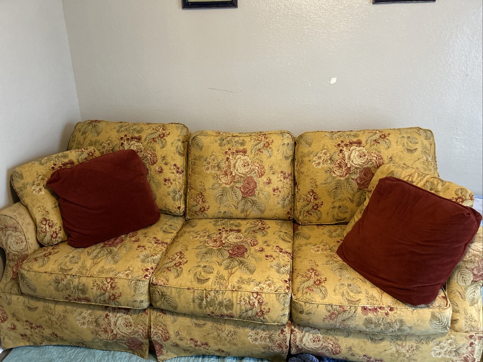 couch 3 seater