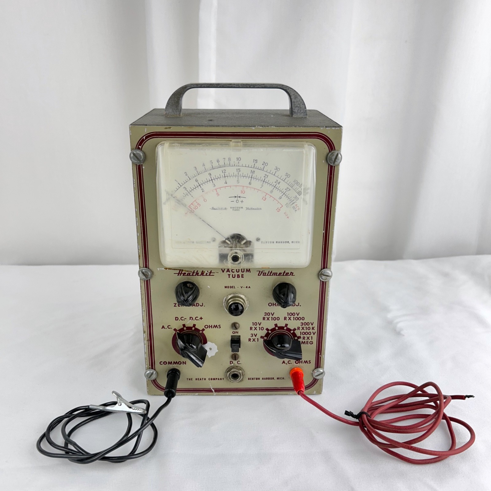 Vintage Heathkit Vacuum Tube Voltmeter Model V-4A - Powers On Untested
