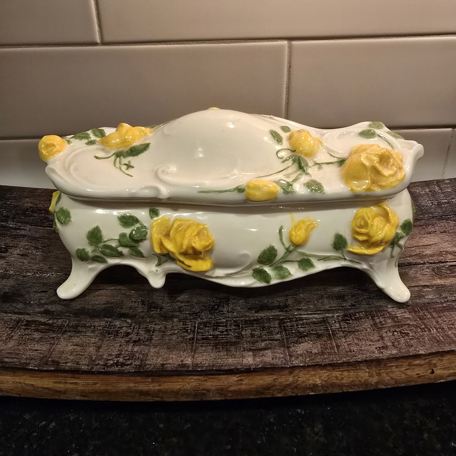VTG Oblong Footed Trinket Dish Or Planter w/ Yellow Roses And Lid