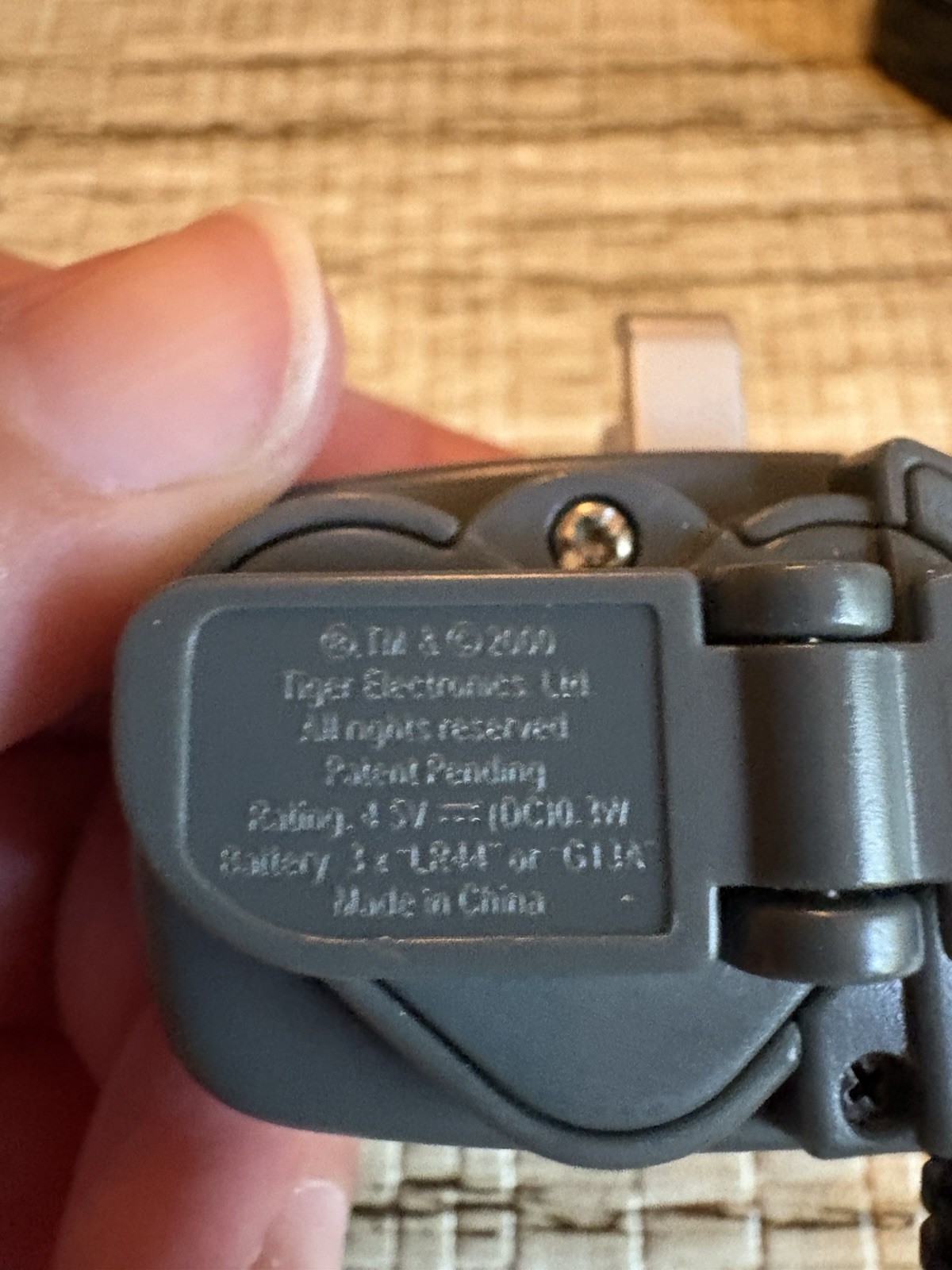Hit Clips by Tiger with Broken Side Piece (works)