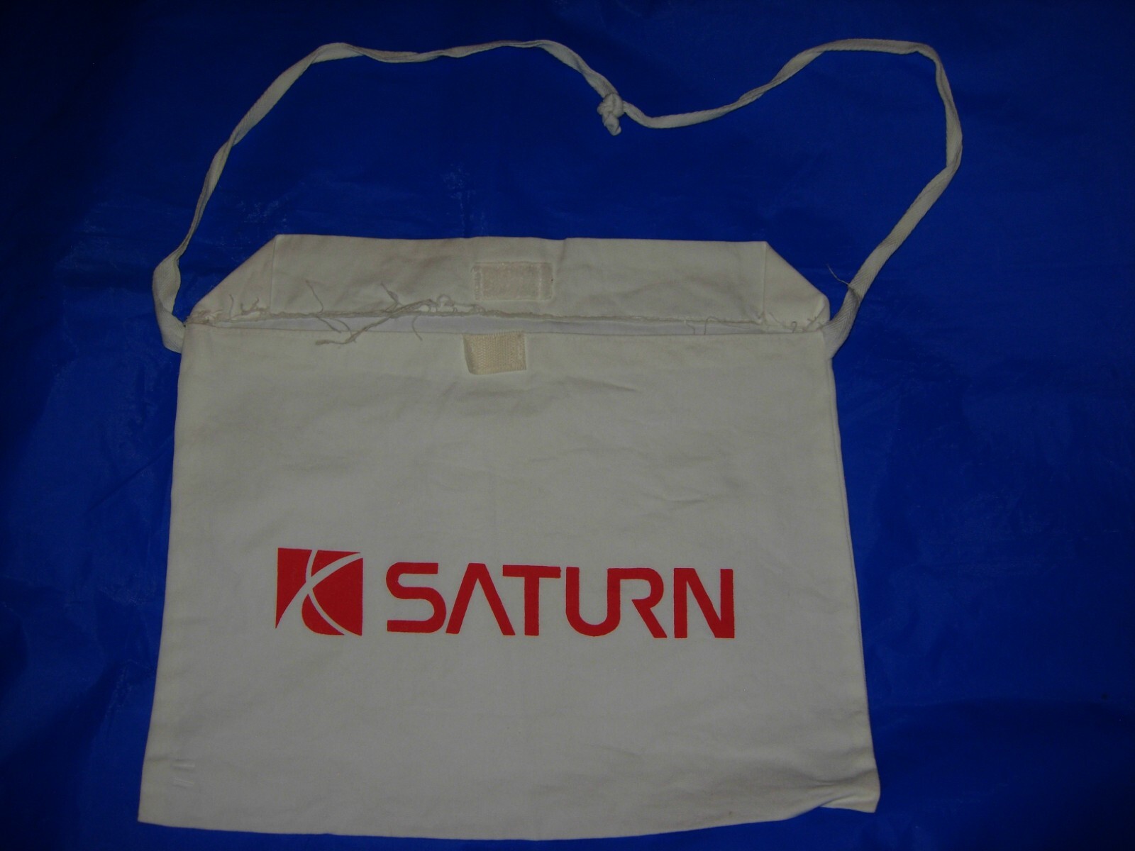 Professional Cycling Saturn Musette Feed Bag from Race Feedzone