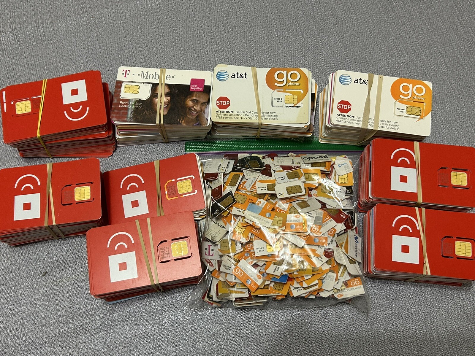 Lot of 935 SIM Cards For Gold Recovery - Scrap Gold MIXED SIZES, AT&T, T-Mobile