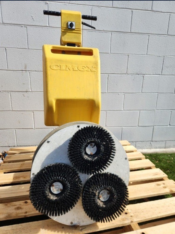 Cimex CR48CM commercial carpet scrubber