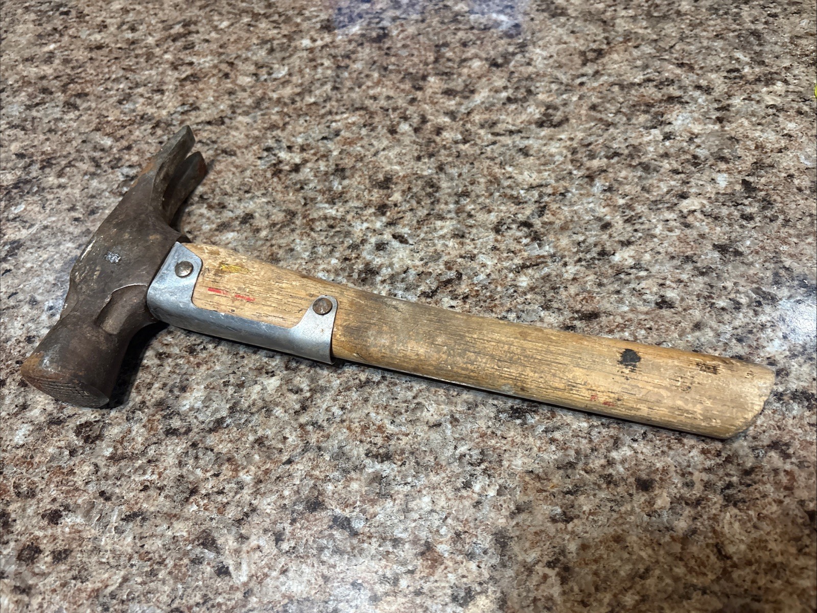 Vintage Framing Milled Face Construction Hammer W Magnetic Nail Starter 2lb 1.5o