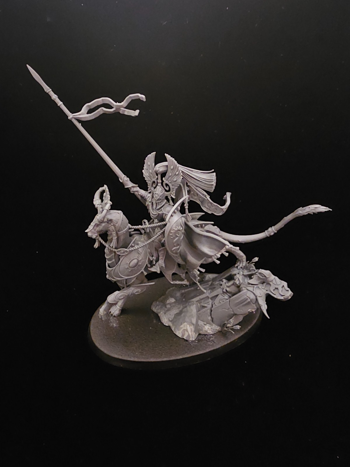 Aos Lumineth Realm Lords Lyrior Uthralle, Warden of Ymetrica