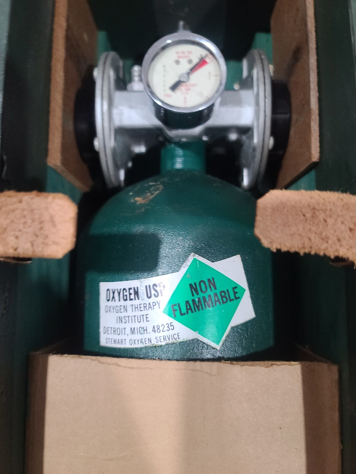 Vintage Stewart Oxygen Emergency Inhalator Service Scuba Diving First Aid