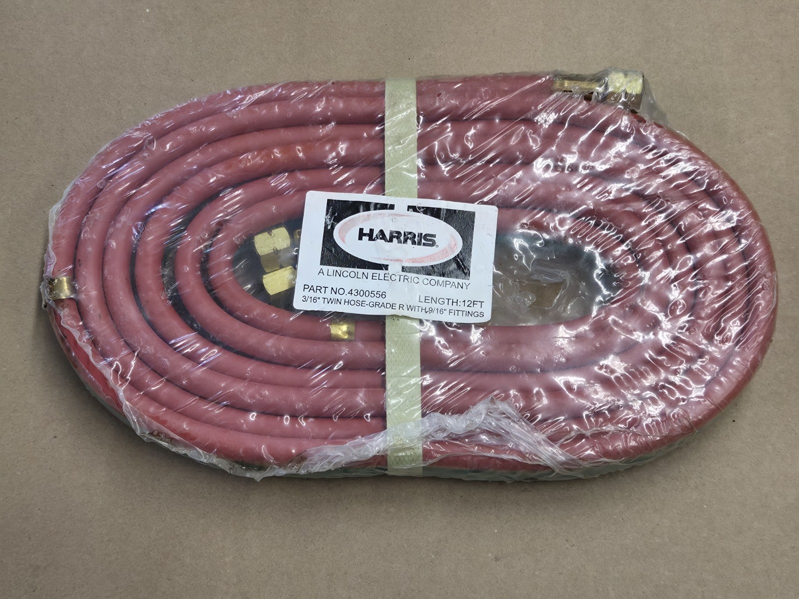 Harris 4300556 12 Ft 3/16" Twin Hose Grade R W/ 9/16" Fittings