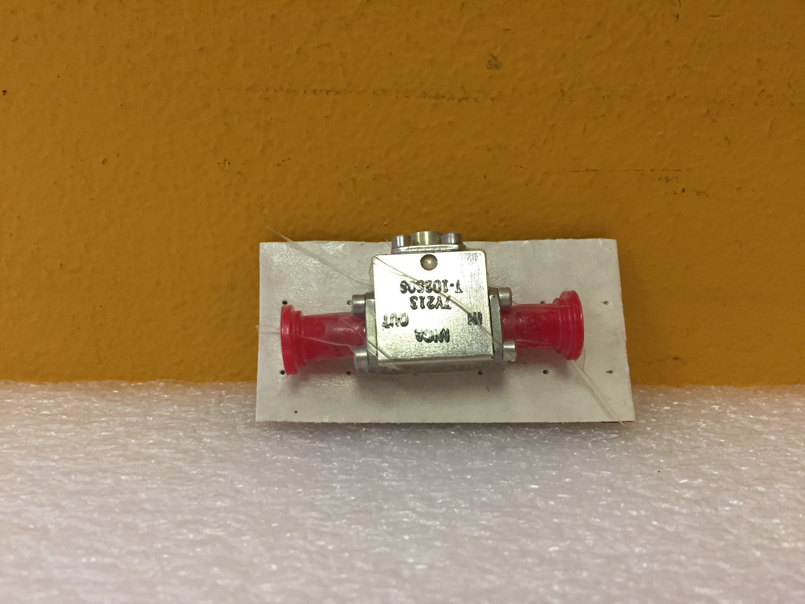 Mica 7Y213 2.8 to 3.3 GHz, SMA (F) RF Isolator. New!