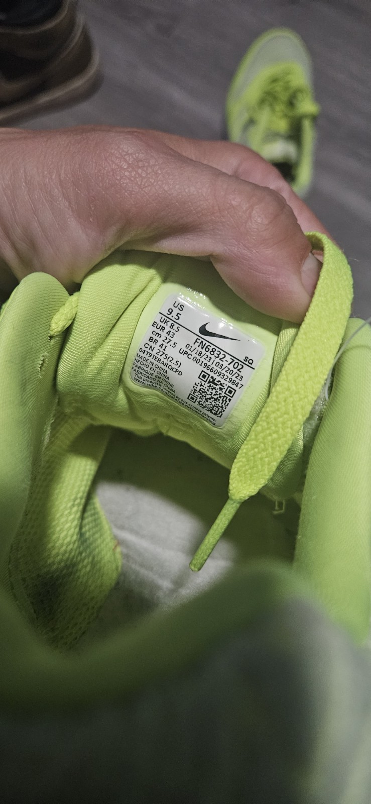 Size 9.5 - Nike Air Max 1 Topography - Volt