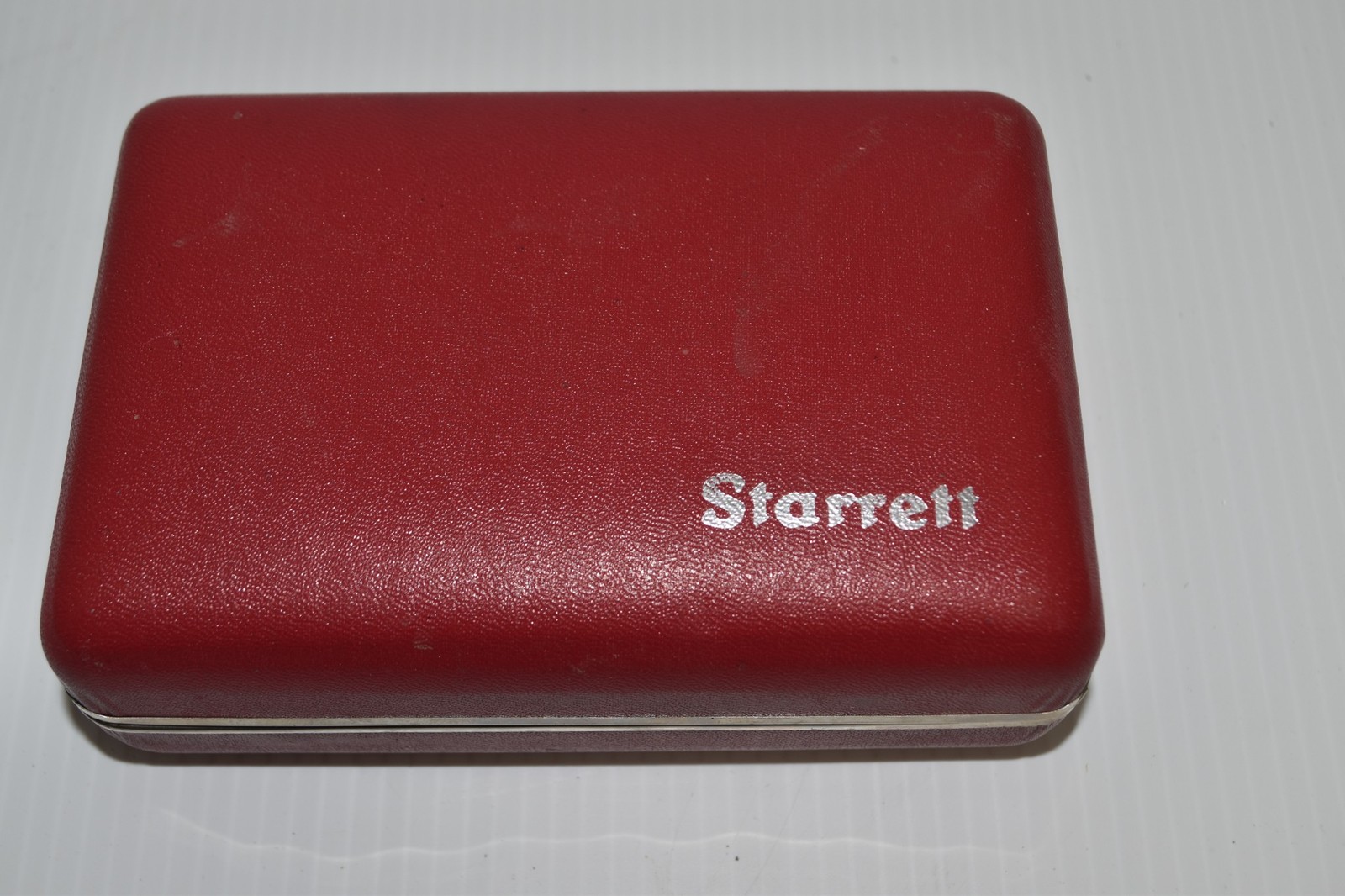 ^^ STARRETT NO 640-481 .01MM DIAL INDICATOR WITH CASE (LAT7)
