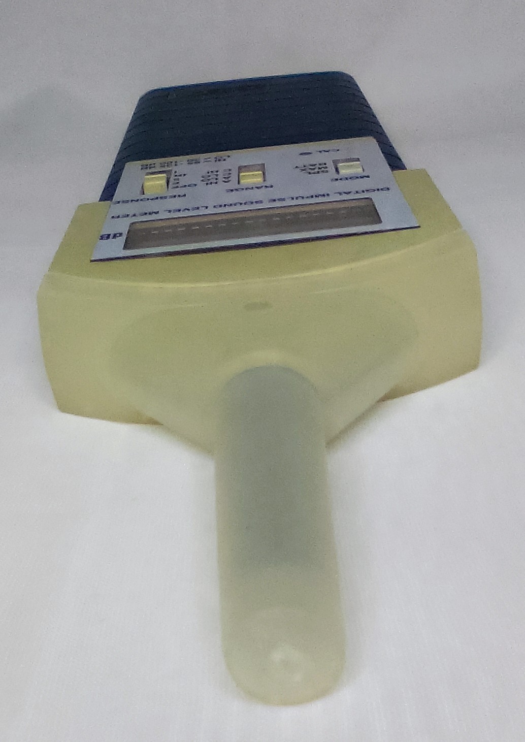 CEL-254/2 Acoustical Calibrator Class 1L CEL-282 Acoustical Calibrator 2L