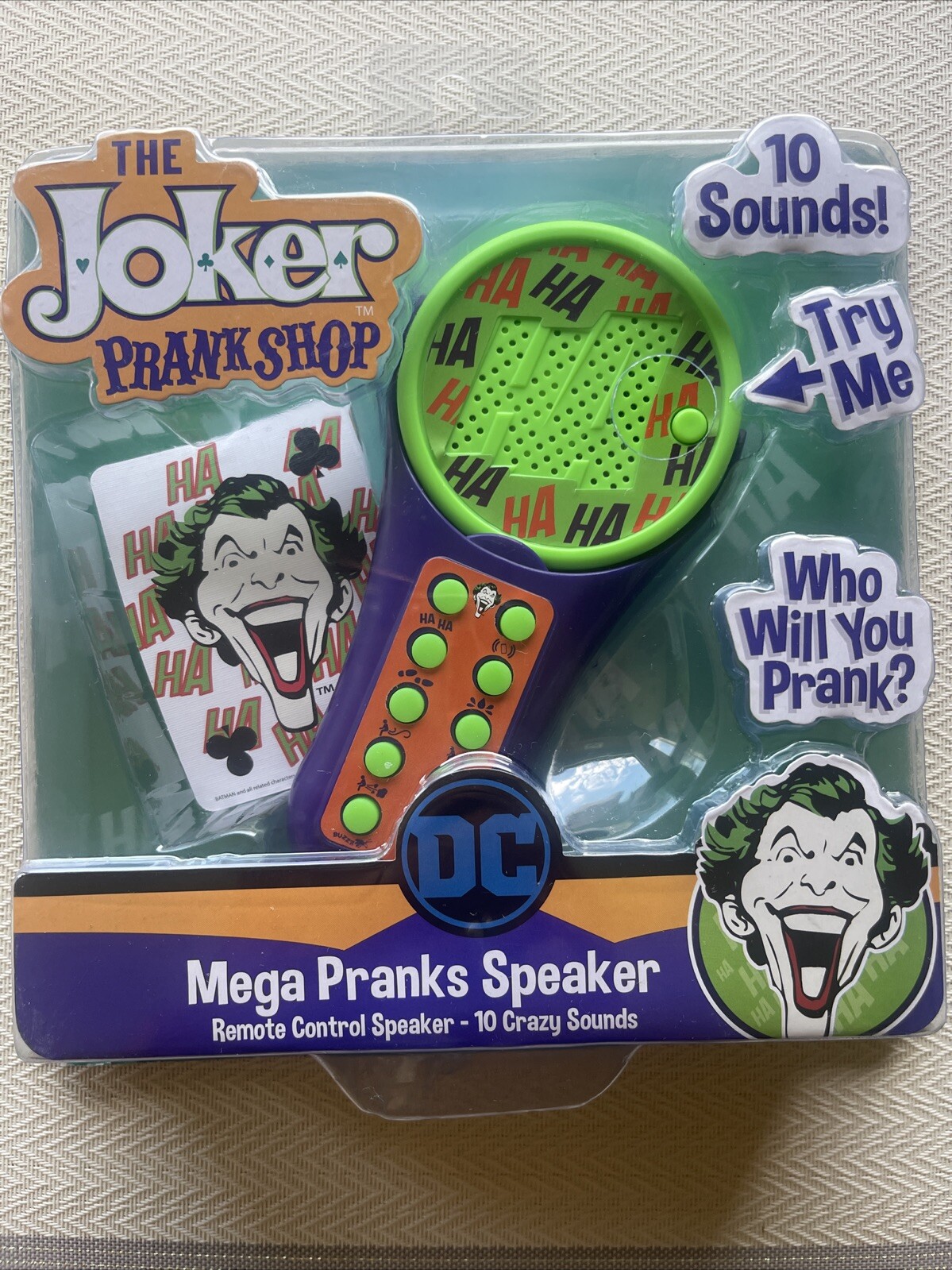 The Joker - Prank Shop: Mega Pranks Speaker Remote (10 Crazy Sounds) DC Comics