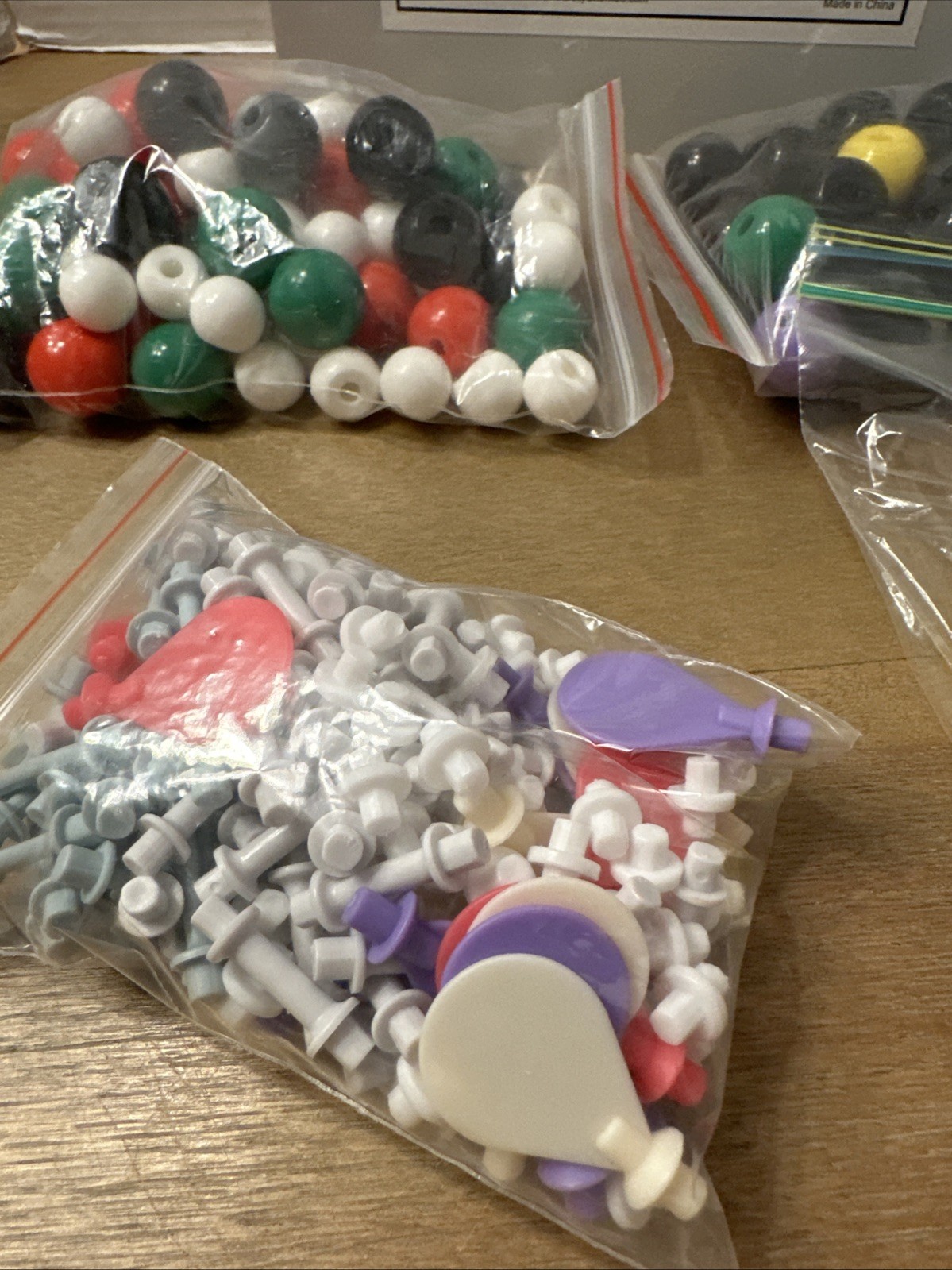 University Chemistry Co Molecular Model Set, Atoms Bonds