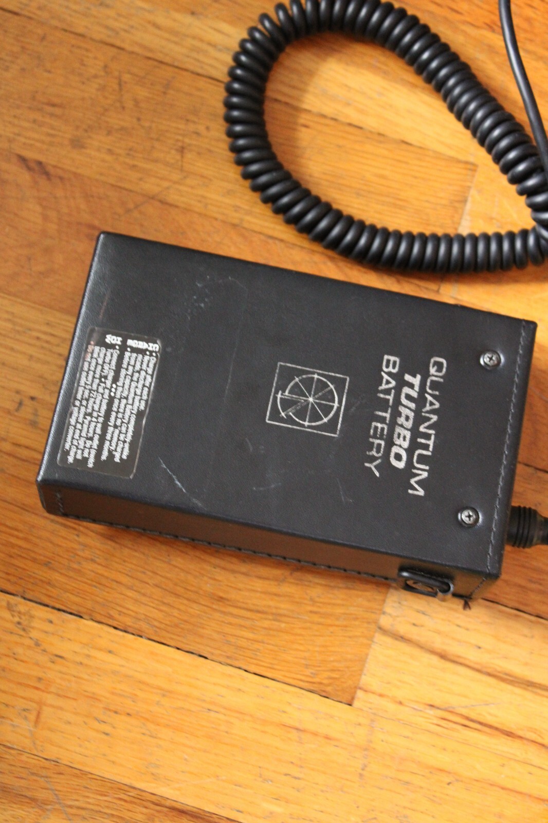 Quantum Instruments Qflash T2 Handle Mount Flash Strobe - Battery - Untested