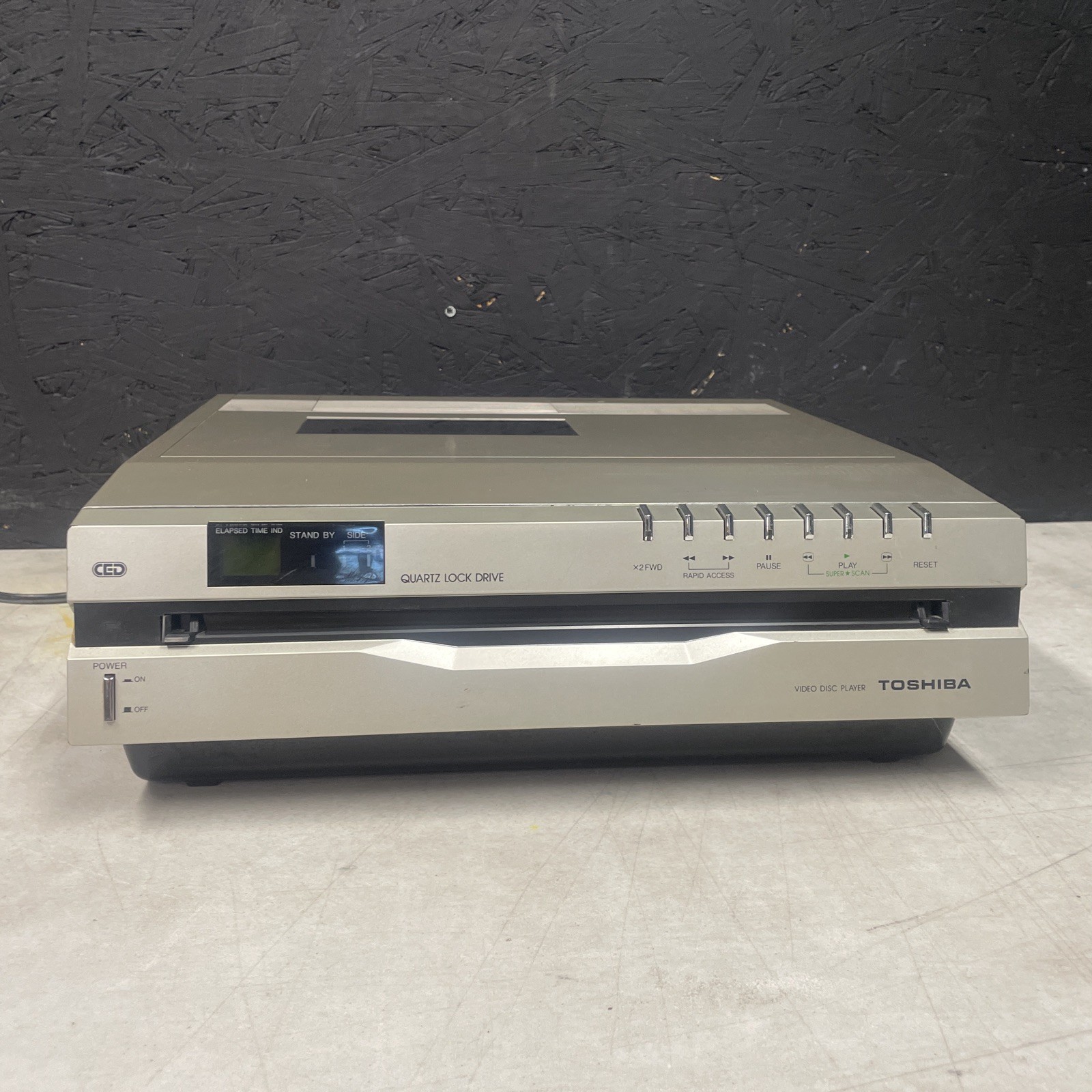 1981 Toshiba VP100 CED Video Disc Player  (For Parts/Repair) Vintage No Stylus