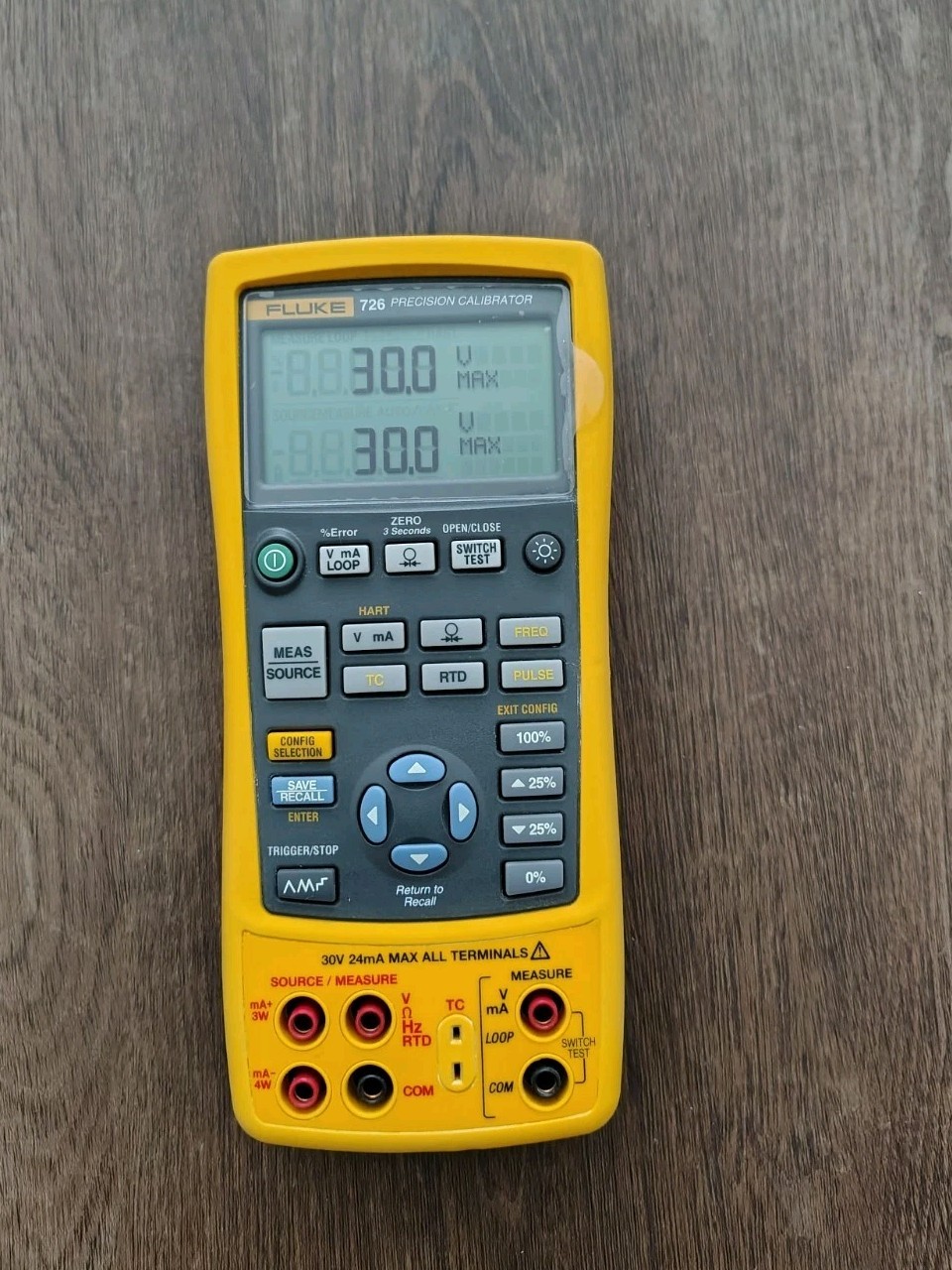 Fluke 726 Precision Multifunction Process Calibrator