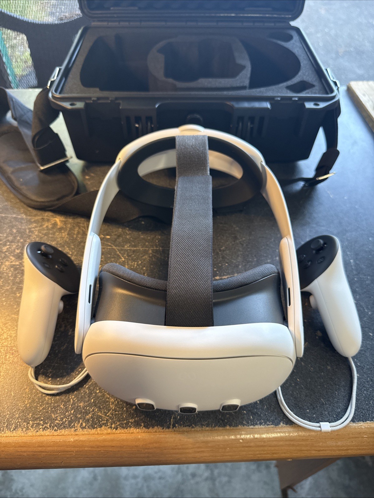 Meta Quest 3 512GB VR Headset - White - With Carrying Case