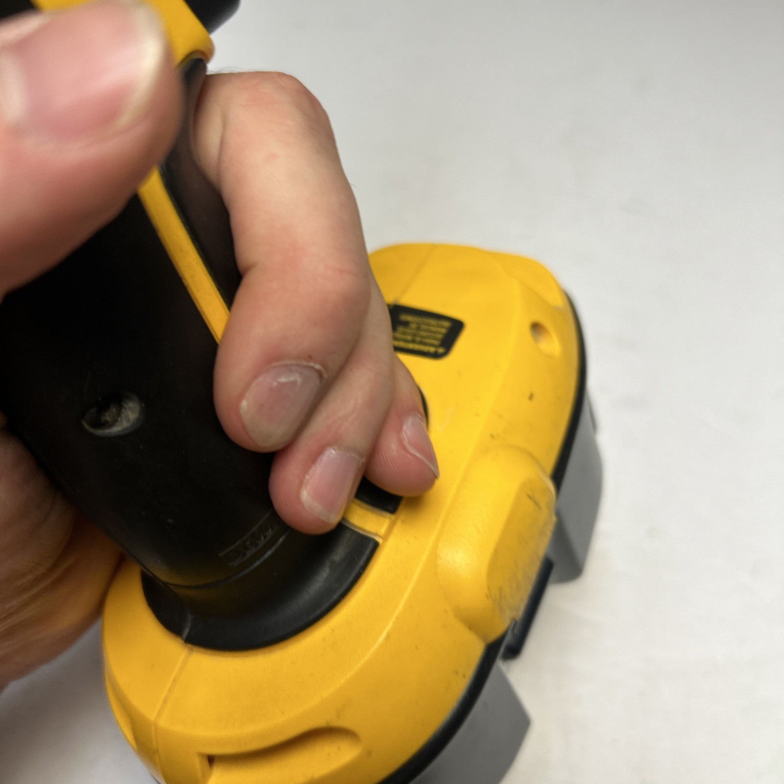 Dewalt DC720 Cordless Power Drill Driver 18V W/Battery