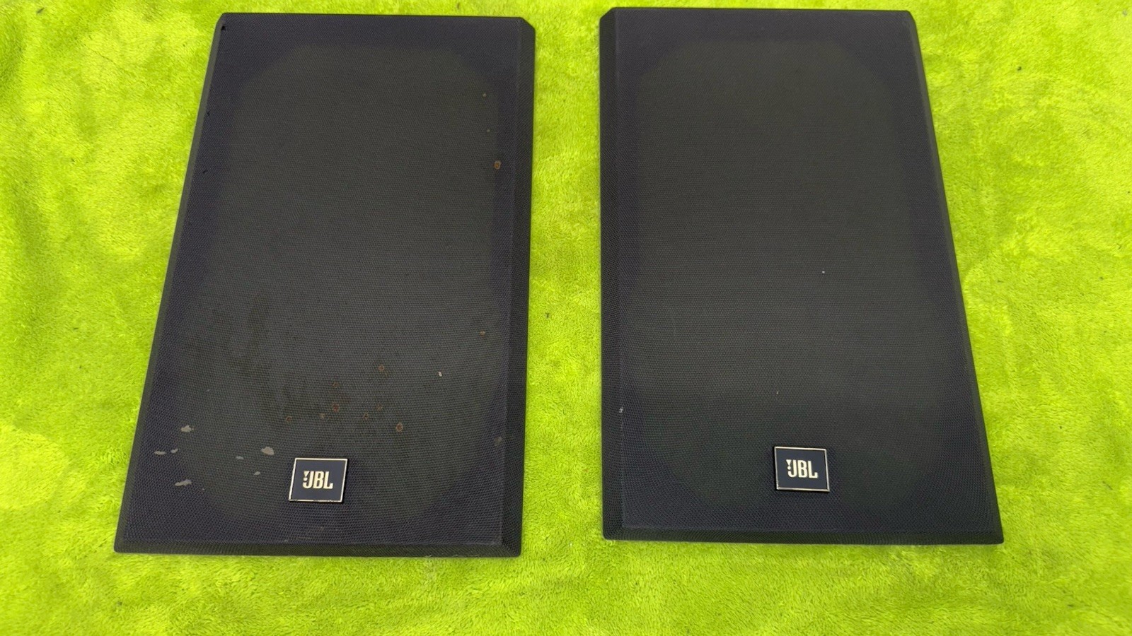 2X JBL LX22 Speakers OEM GRILLS ONLY SEE PICS FOR THE COSMETIC CONDITION 🔥