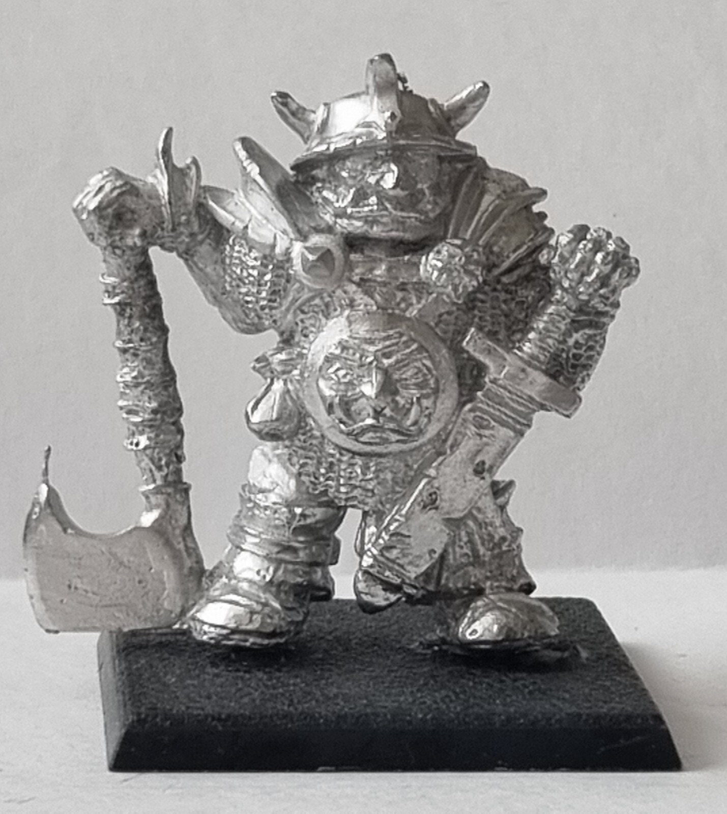 Fantasy Ogre Mercenary Captain Fan Sculpt for RPG Tabletop Games Oldhammer Type