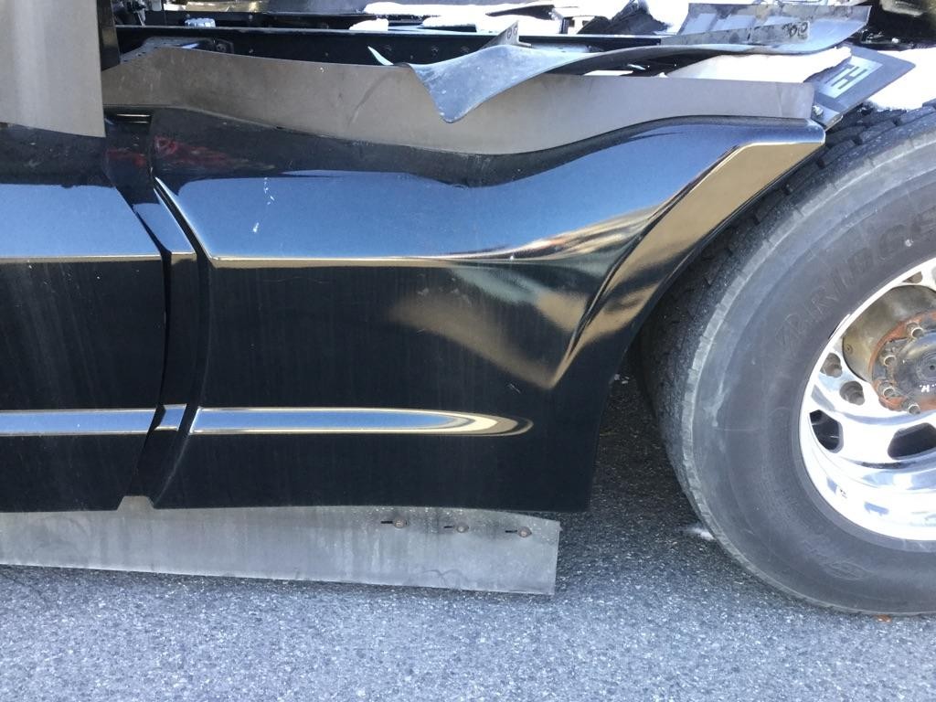 For 2019 KENWORTH T680 SIDE FAIRING Left ,  WA